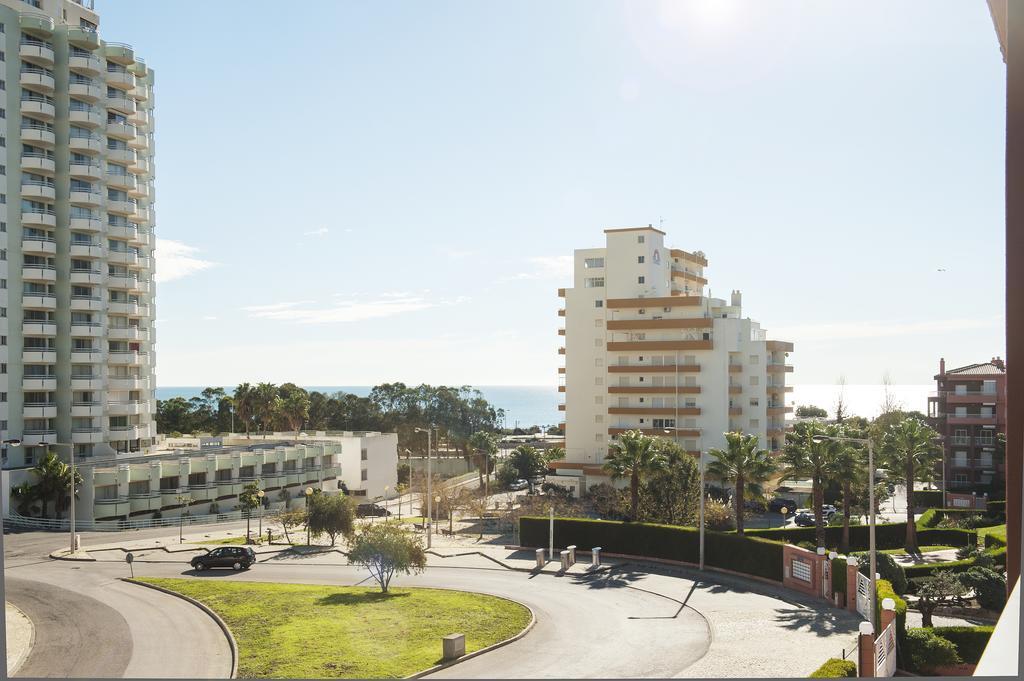 Rocha Blue Sea Apartment Portimão Exteriör bild