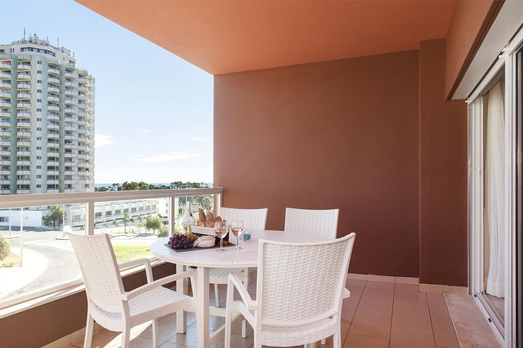 Rocha Blue Sea Apartment Portimão Exteriör bild