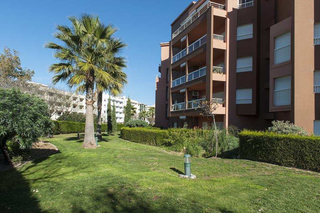 Rocha Blue Sea Apartment Portimão Exteriör bild